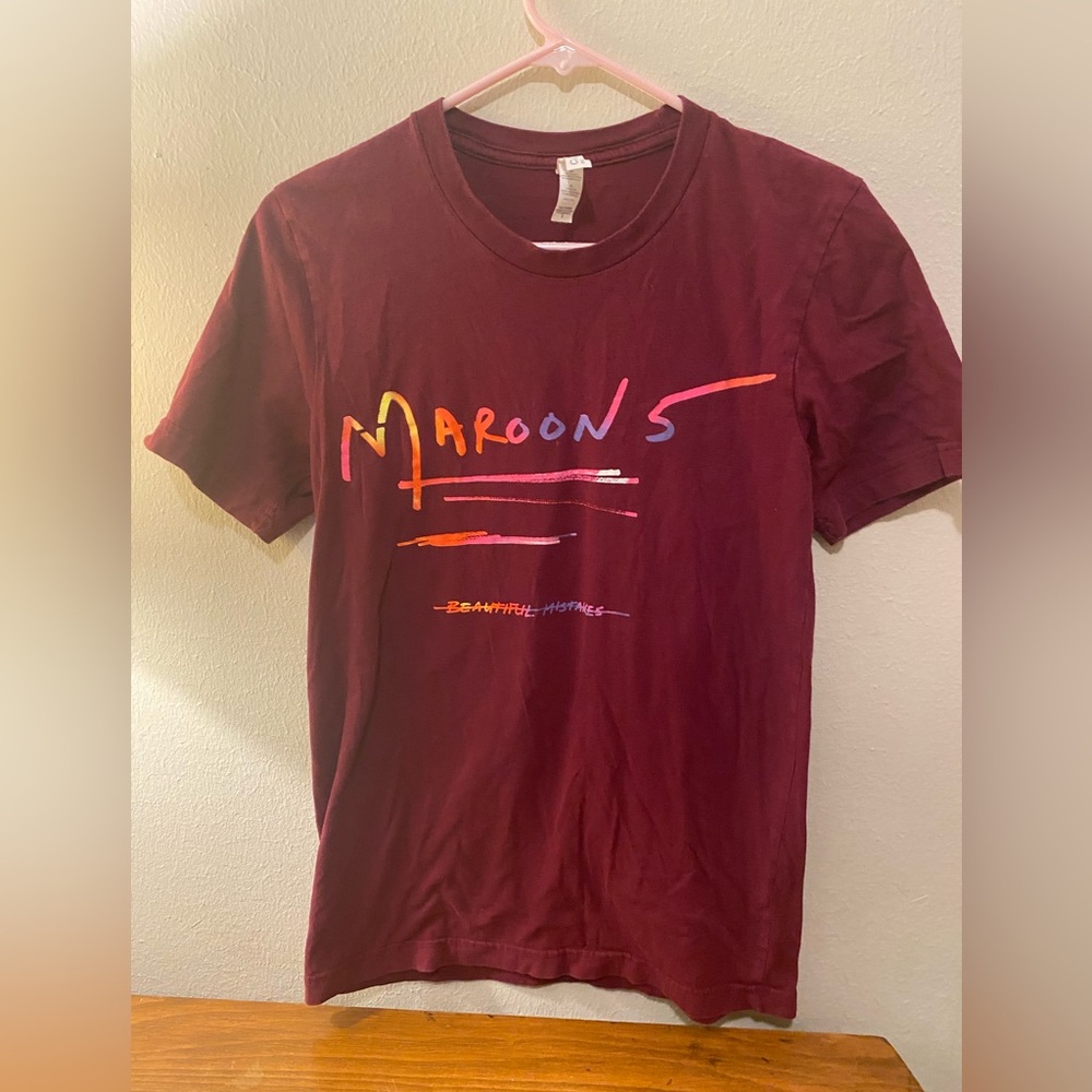 Women’s Maroon 5 “Beautiful Mistakes” Burgandy Tee Sz Small